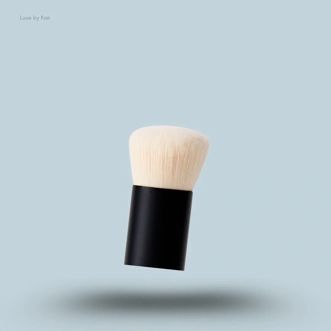 Merit Beauty Brush No.1 Blending Brush - Image 2